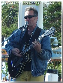 Peter Healy performing at The Entrance